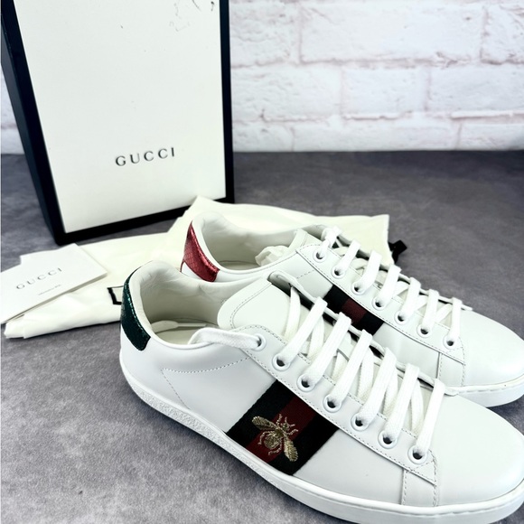 Gucci Ace Web Embroidered Bee Leather Low Top Sneakers 38 Women - Picture 14 of 15